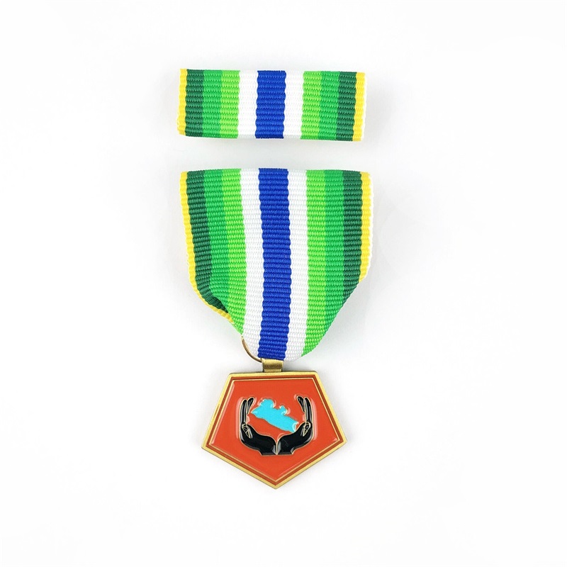 Zinklegering Goldbelagt 3D -indgraveret medalje Brugerdefineret lapelstifter Intet minimum